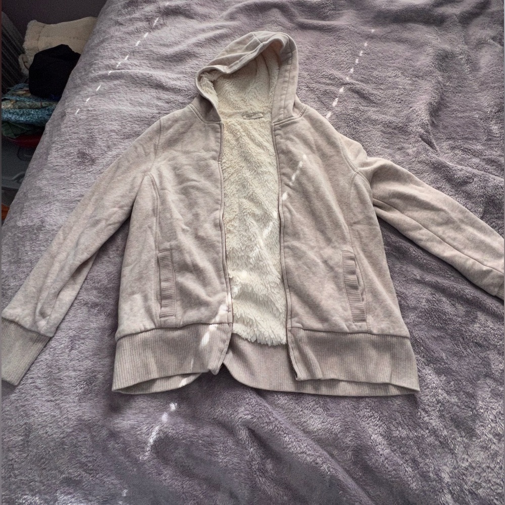 Crème fluffy inside zip up hoodie